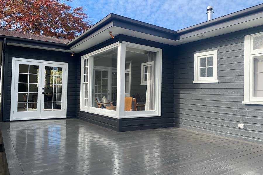 pp queenstown painters exterior dark and white deck stain